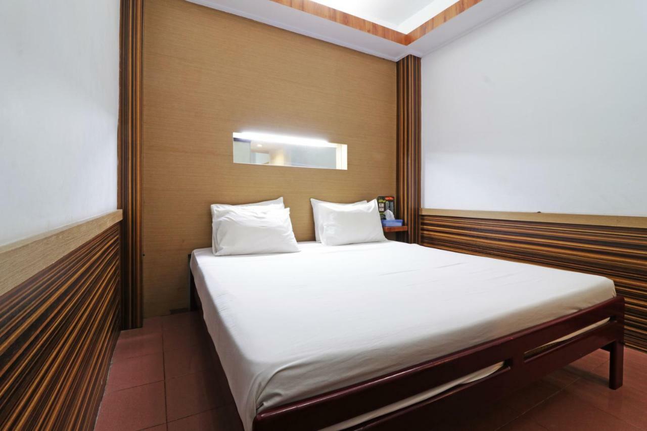 Mutiara Sari Hotel Makassar Exteriör bild