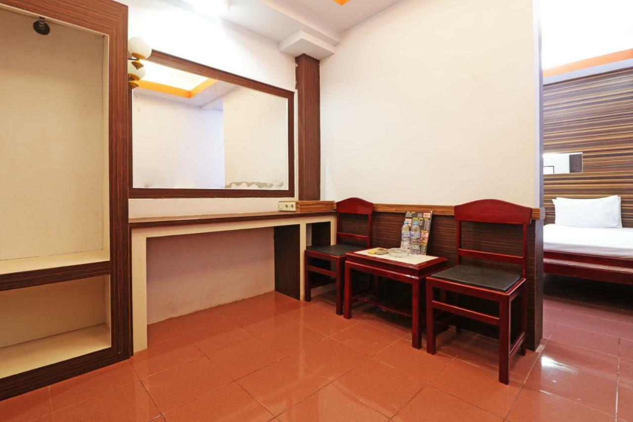 Mutiara Sari Hotel Makassar Exteriör bild