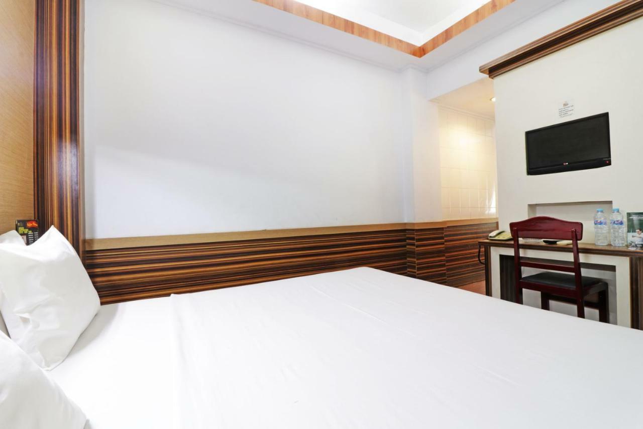Mutiara Sari Hotel Makassar Exteriör bild