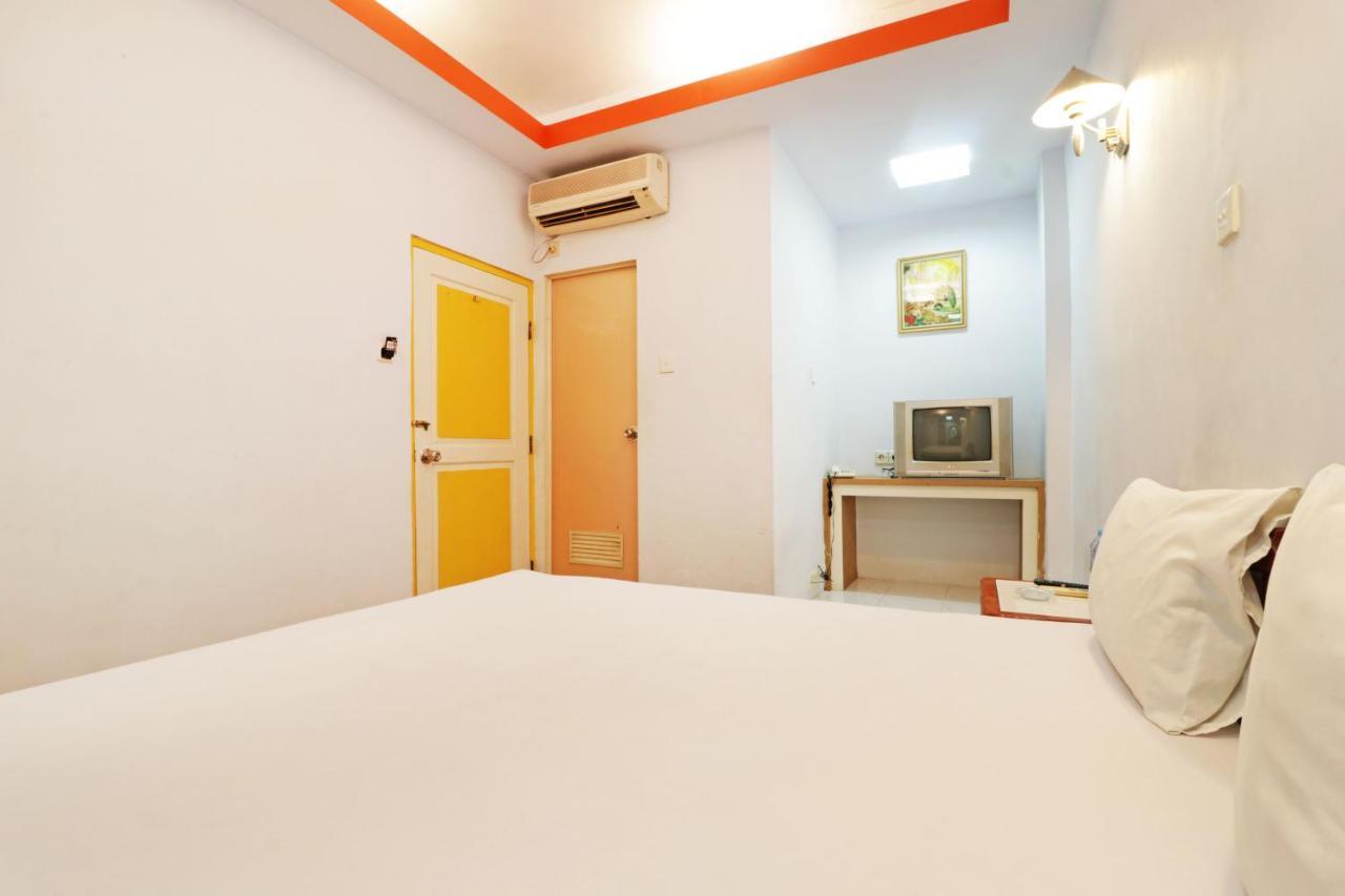 Mutiara Sari Hotel Makassar Exteriör bild